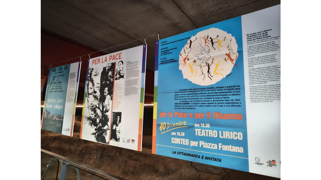 alcuni dei manifesti esposti